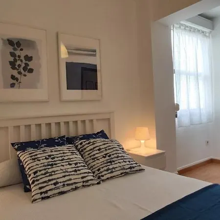 Apartamento De 3 Habitaciones En A Coruna * A Coruna